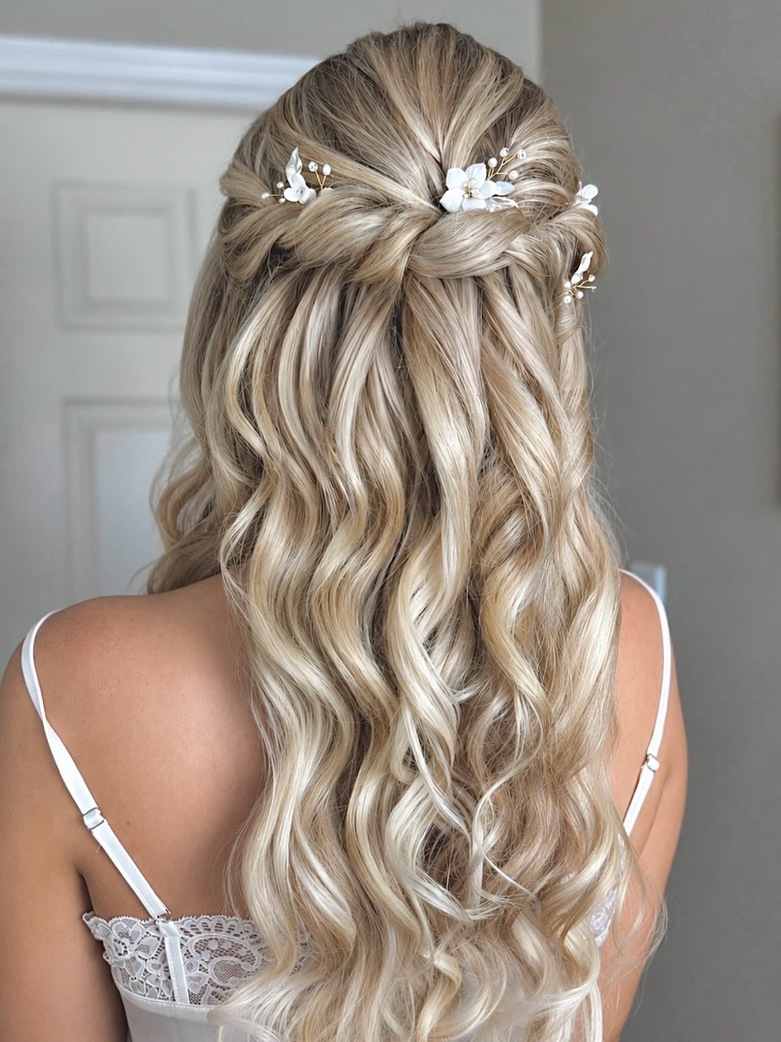 Blondie Bridal Updo π€